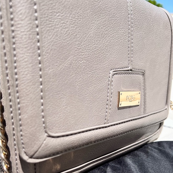 BCBG Paris Gray Grey Faux Leather Shoulder Bag Gold Chain Elegant Evening Formal - Picture 6 of 7